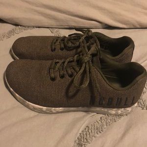 Nobull army green women’s 8.5